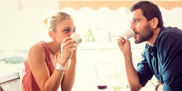 Как мужчине вести себя на первом свидании: 7 советов свахи